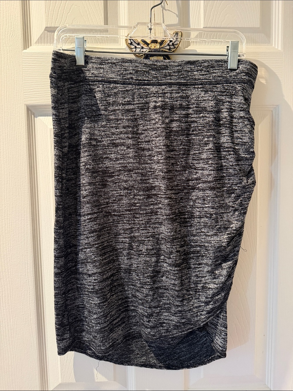93 - Wilfred Black & Gray Marled Knit Pencil Skirt